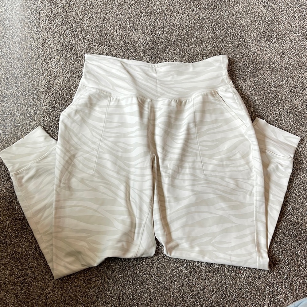 white zebra print leggings from old navy